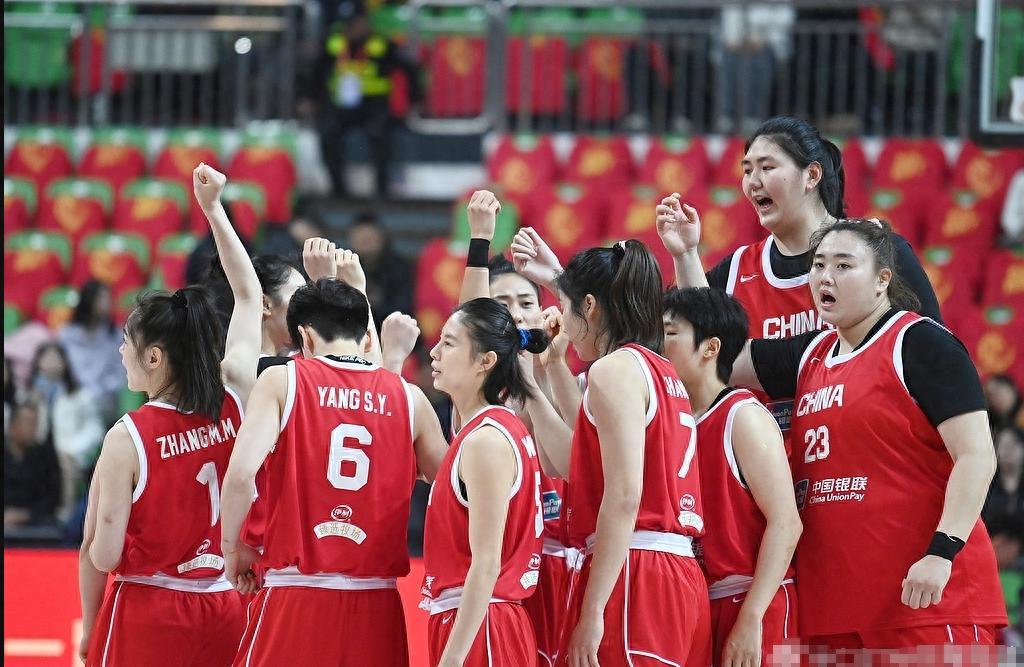 开云-这4号位新人太拉胯？全场4中0+3失误，连罚球都不中，比张茹还差